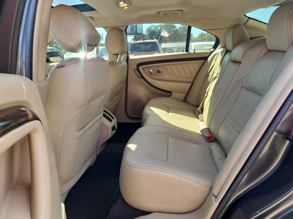 Ford Taurus Limited FWD 2018 Ford Taurus Limited FWD 2018