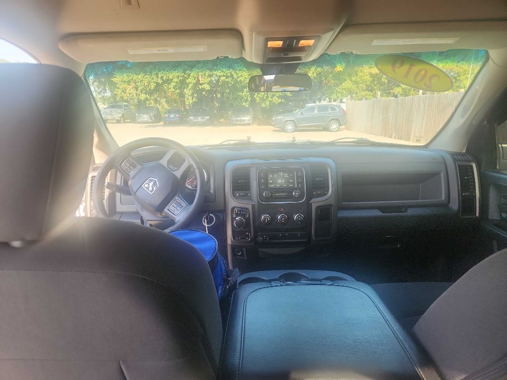 RAM 1500 Classic Tradesman Crew Cab LWB 4WD 2019