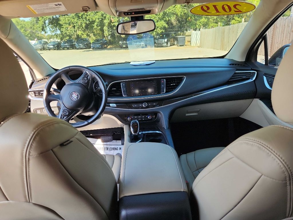 Buick Enclave Essence AWD 2020