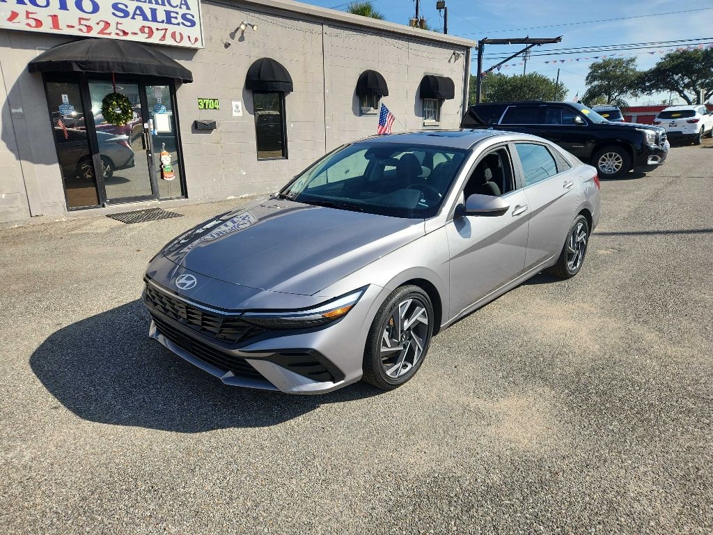 Hyundai Elantra SEL Convenience 2025