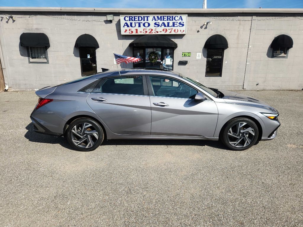 Hyundai Elantra SEL Convenience 2025