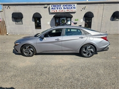 2025 Hyundai Elantra 