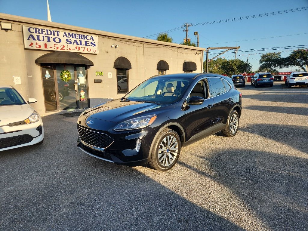 Ford Escape Titanium 4WD 2021