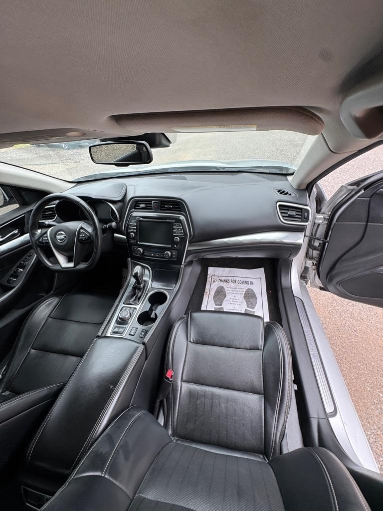Nissan Maxima 3.5 SV 2020