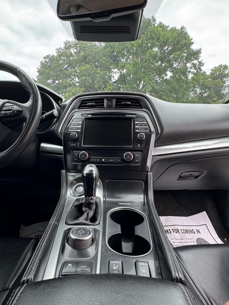 Nissan Maxima 3.5 SV 2020