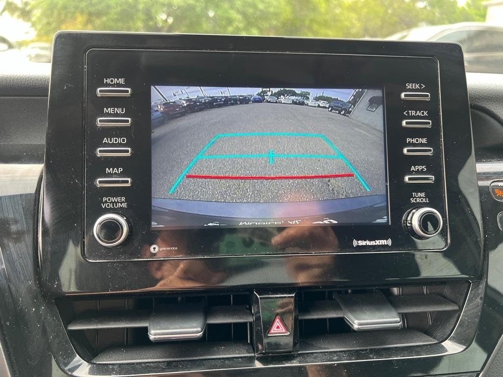 Toyota Camry SE 2021