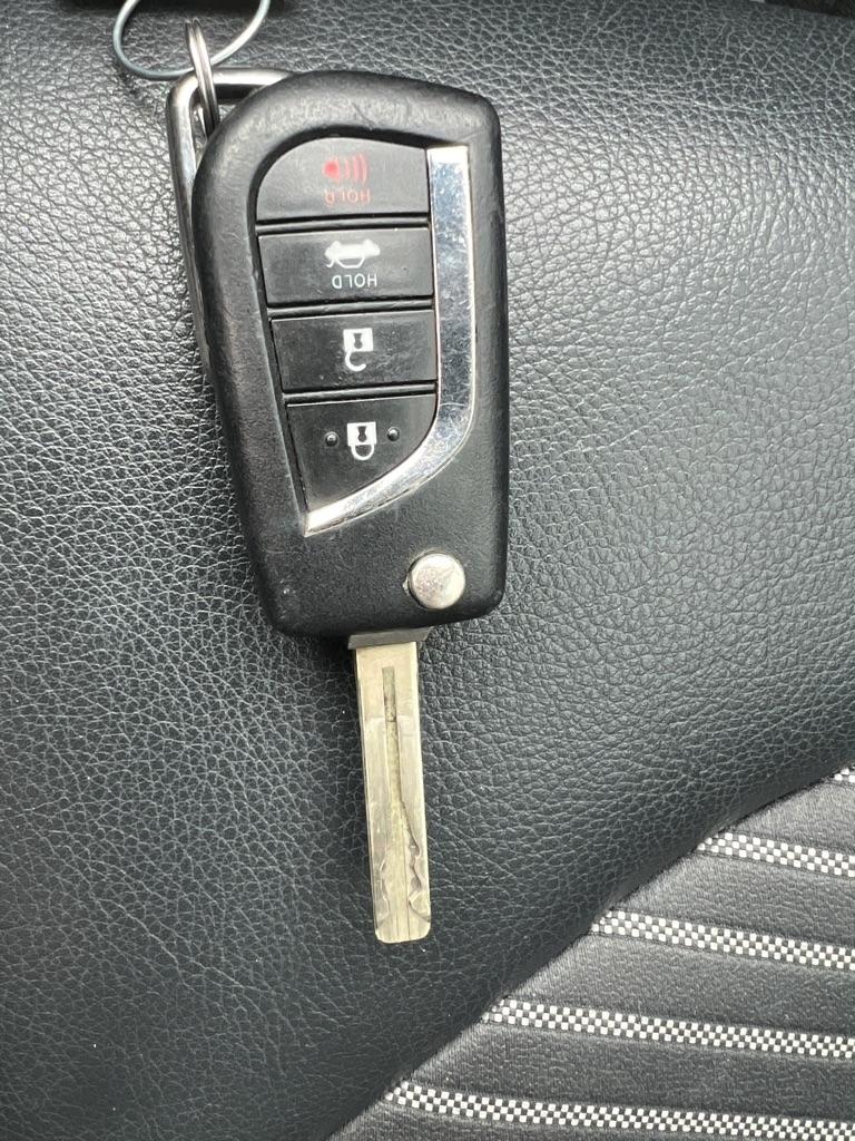 Toyota Camry SE 2021