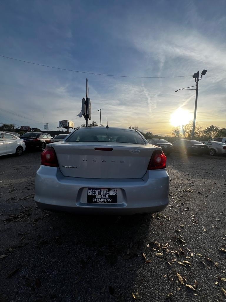 Dodge Avenger Mainstreet 2011