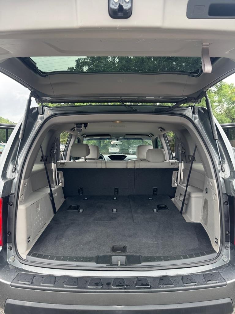 Honda Pilot LX 2WD 5-Spd AT 2011