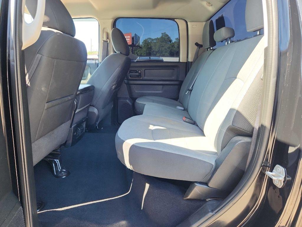 RAM 1500 Classic Tradesman Crew Cab SWB 4WD 2021