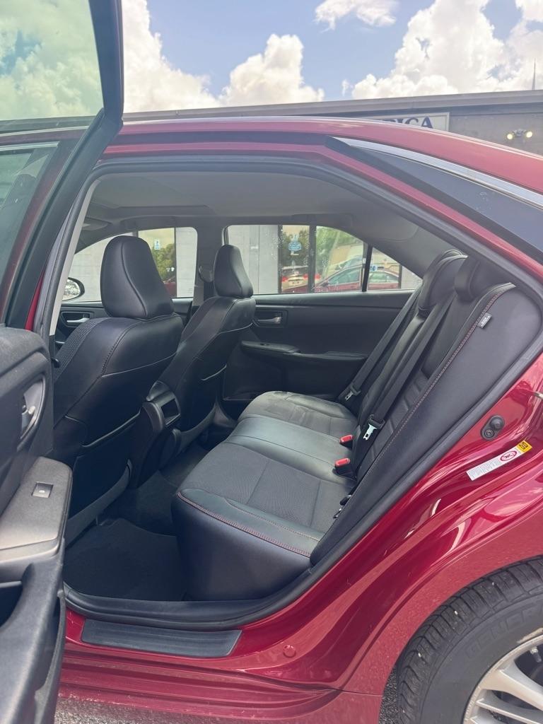Toyota Camry SE 2017