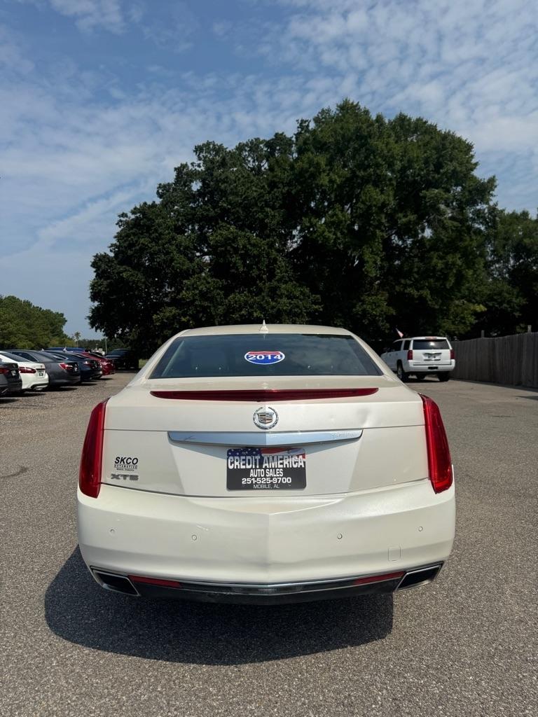 Cadillac XTS  2014