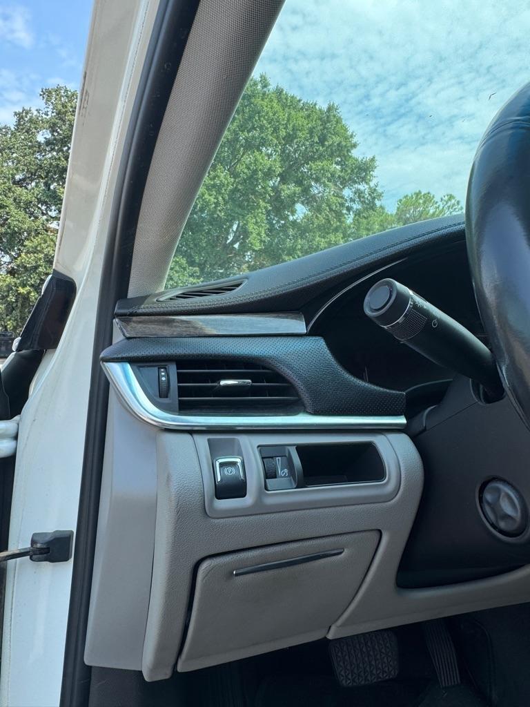 Cadillac XTS  2014