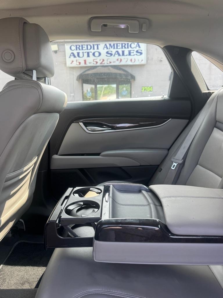 Cadillac XTS  2014
