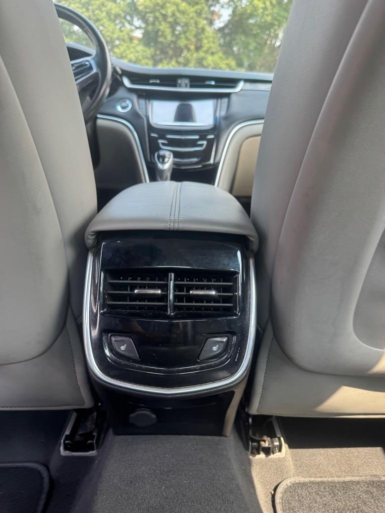 Cadillac XTS  2014