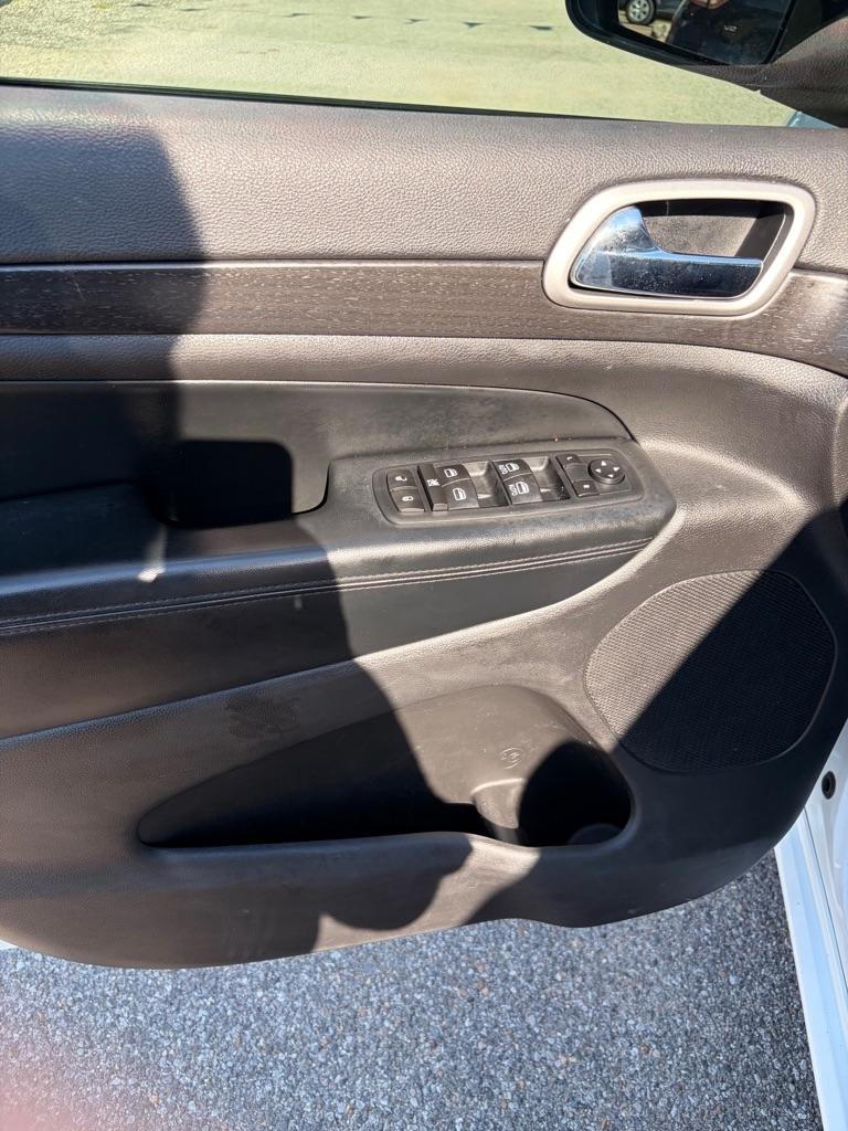 Jeep Grand Cherokee Laredo 2WD 2018