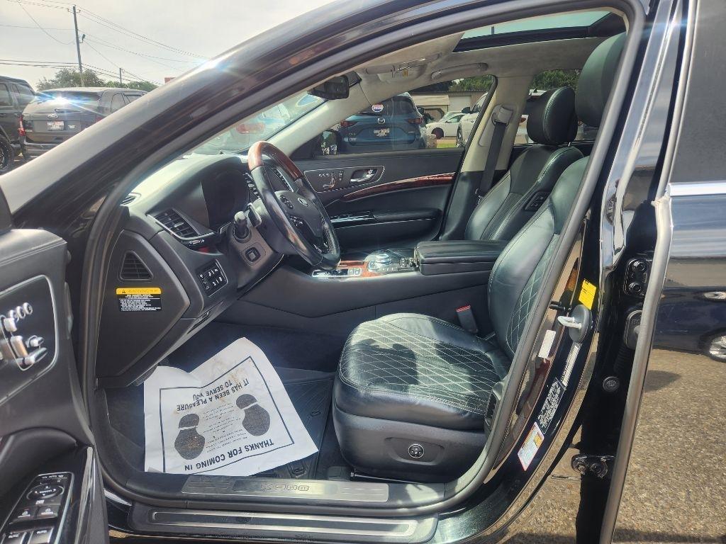Kia K900 Luxury V8 2017