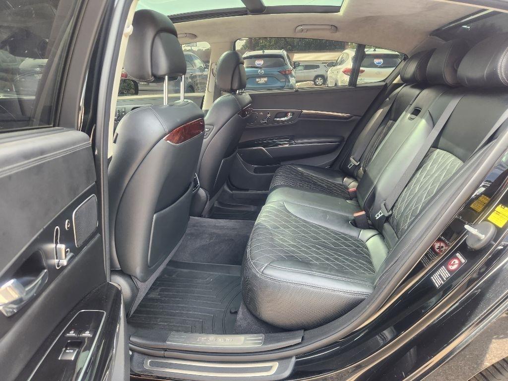 Kia K900 Luxury V8 2017