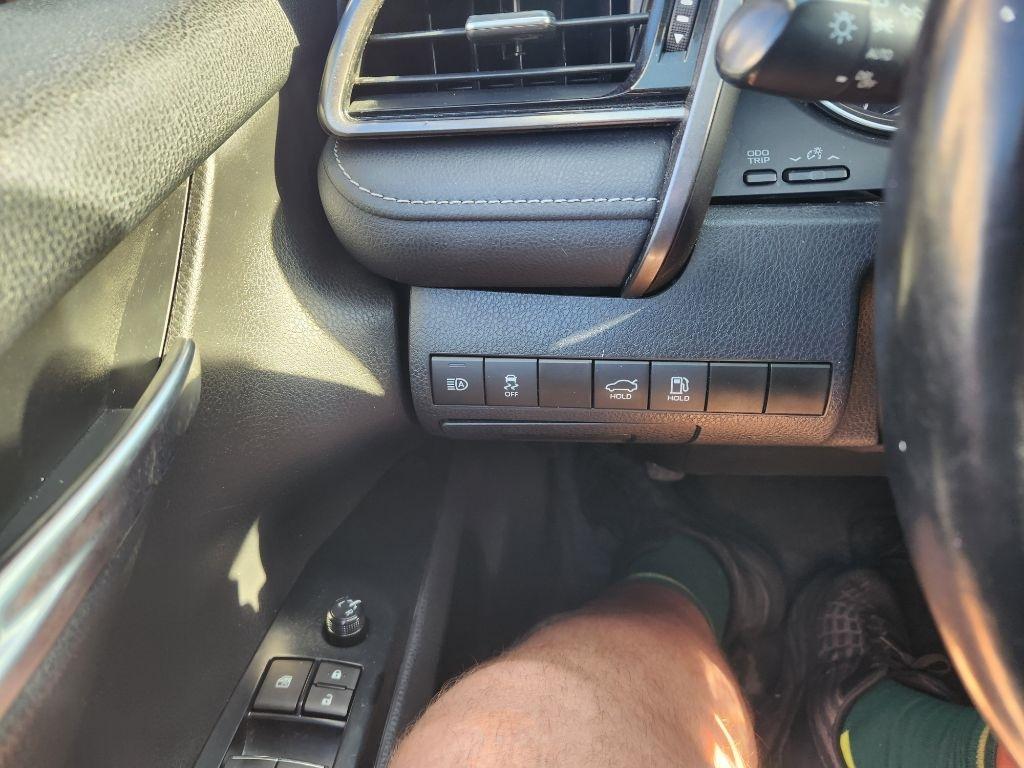 Toyota Camry L 2019