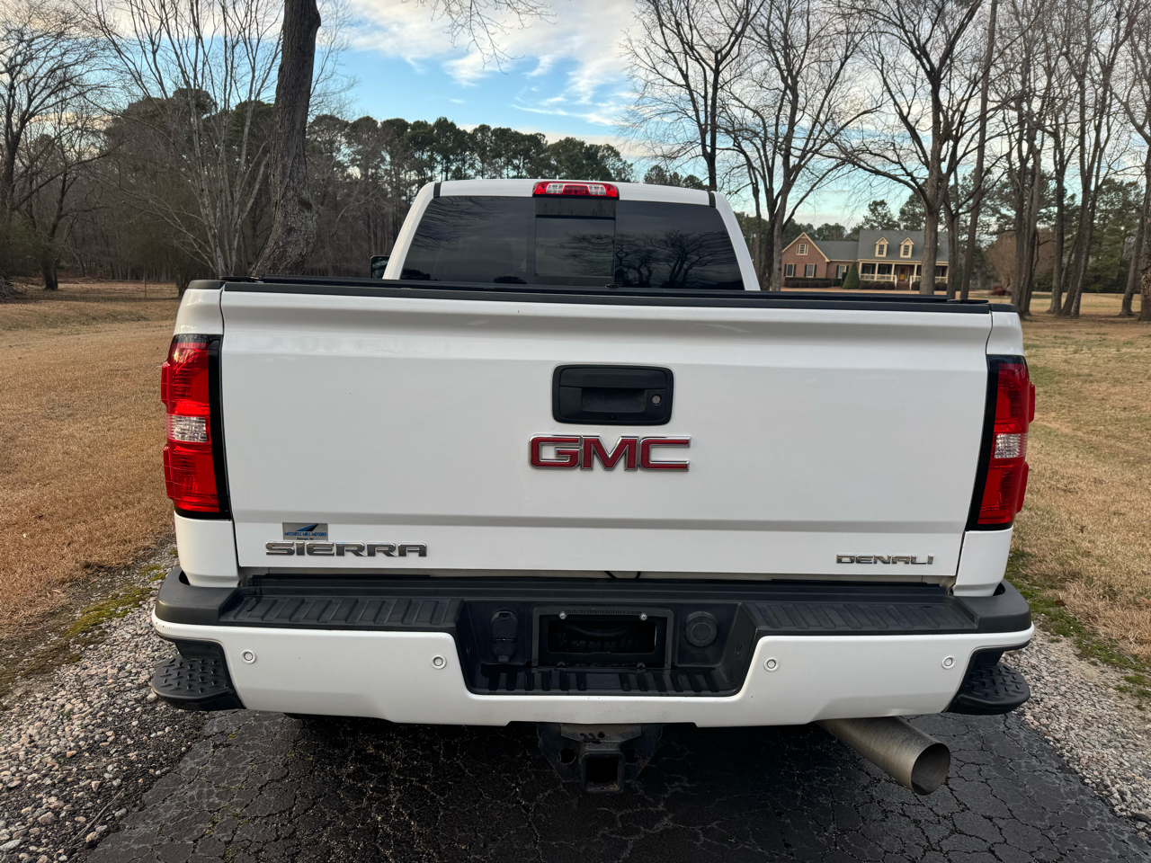 GMC Sierra 2500HD Denali Crew Cab 4WD 2017