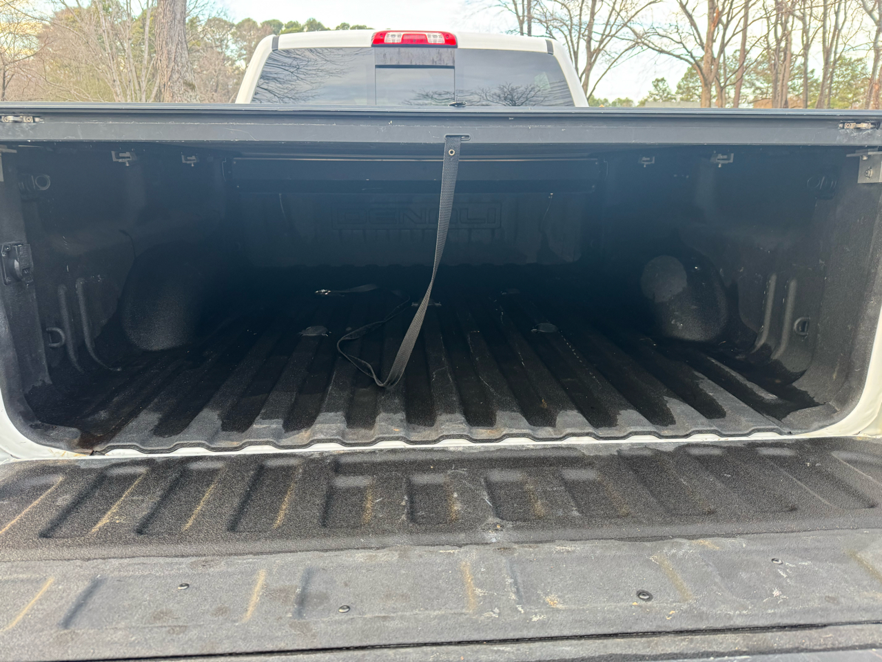 GMC Sierra 2500HD Denali Crew Cab 4WD 2017