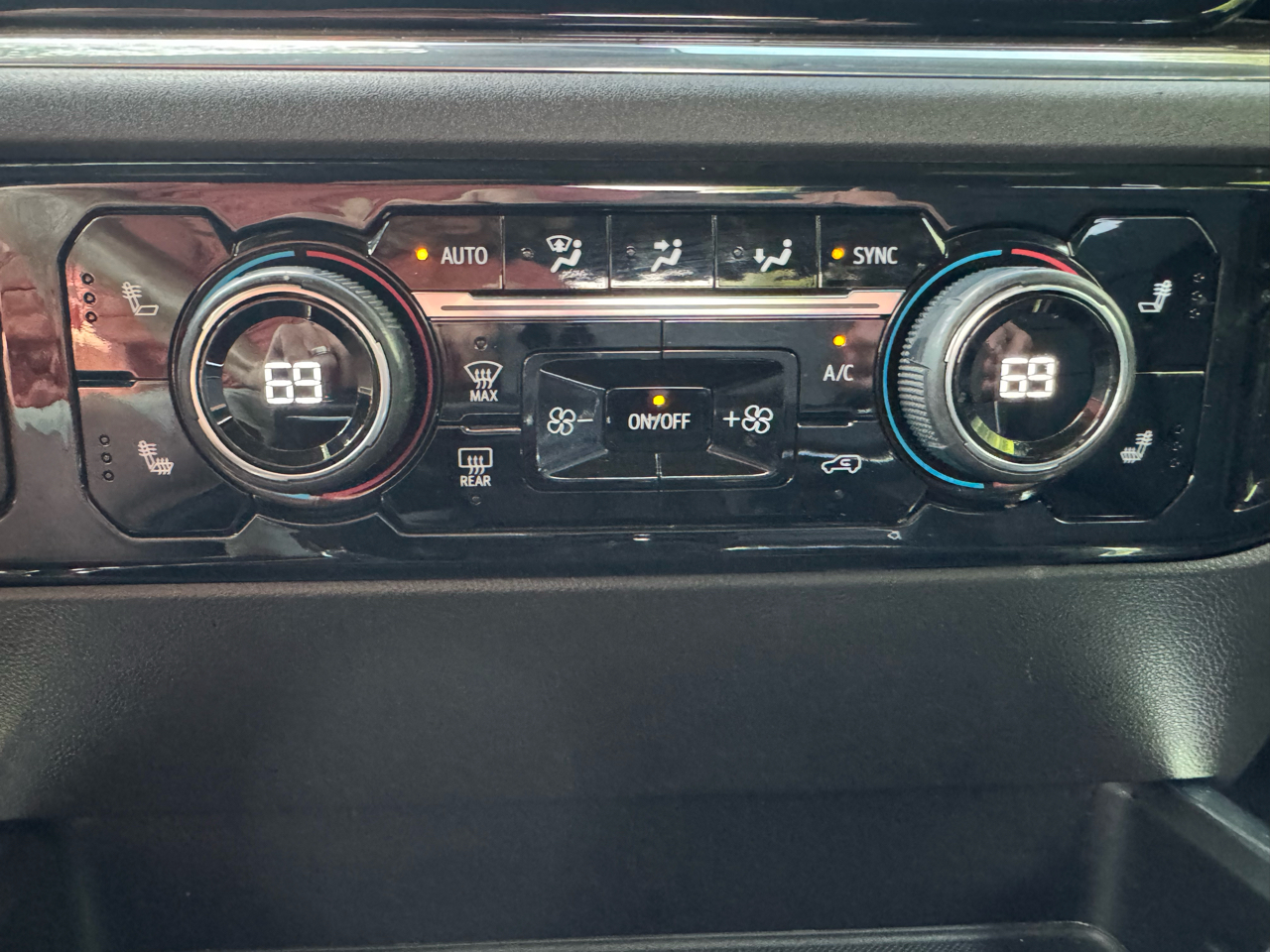 Chevrolet Silverado 1500 RST 2023 Chevrolet Silverado 1500 RST 2023