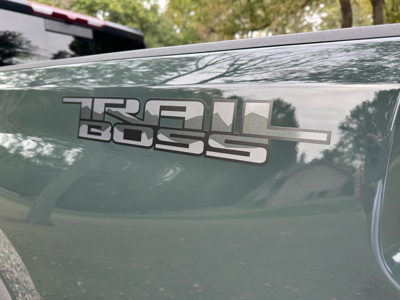 2025 Chevrolet Silverado 2500HD LT photo 2