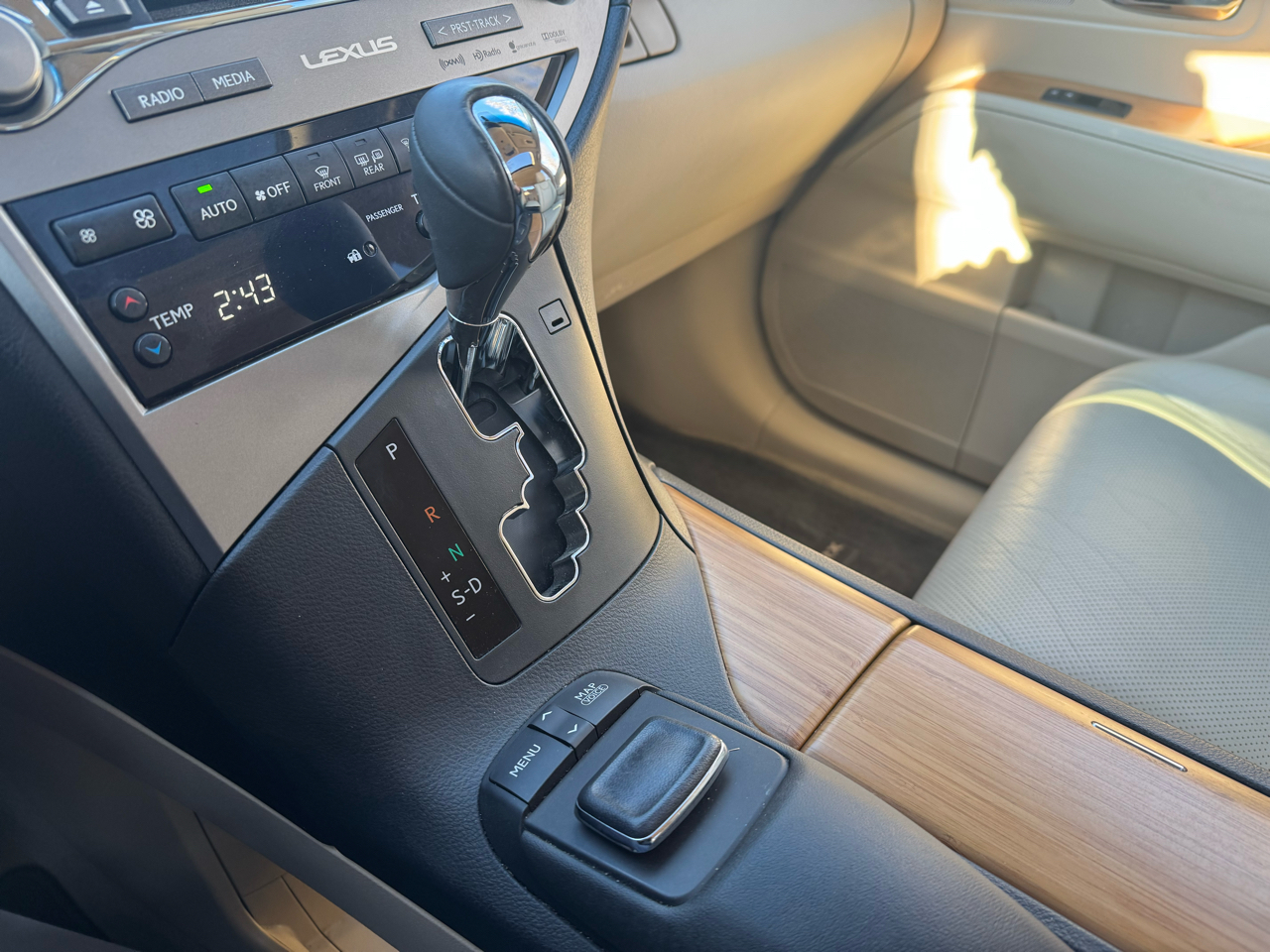 Lexus RX 450h FWD 4dr 2015