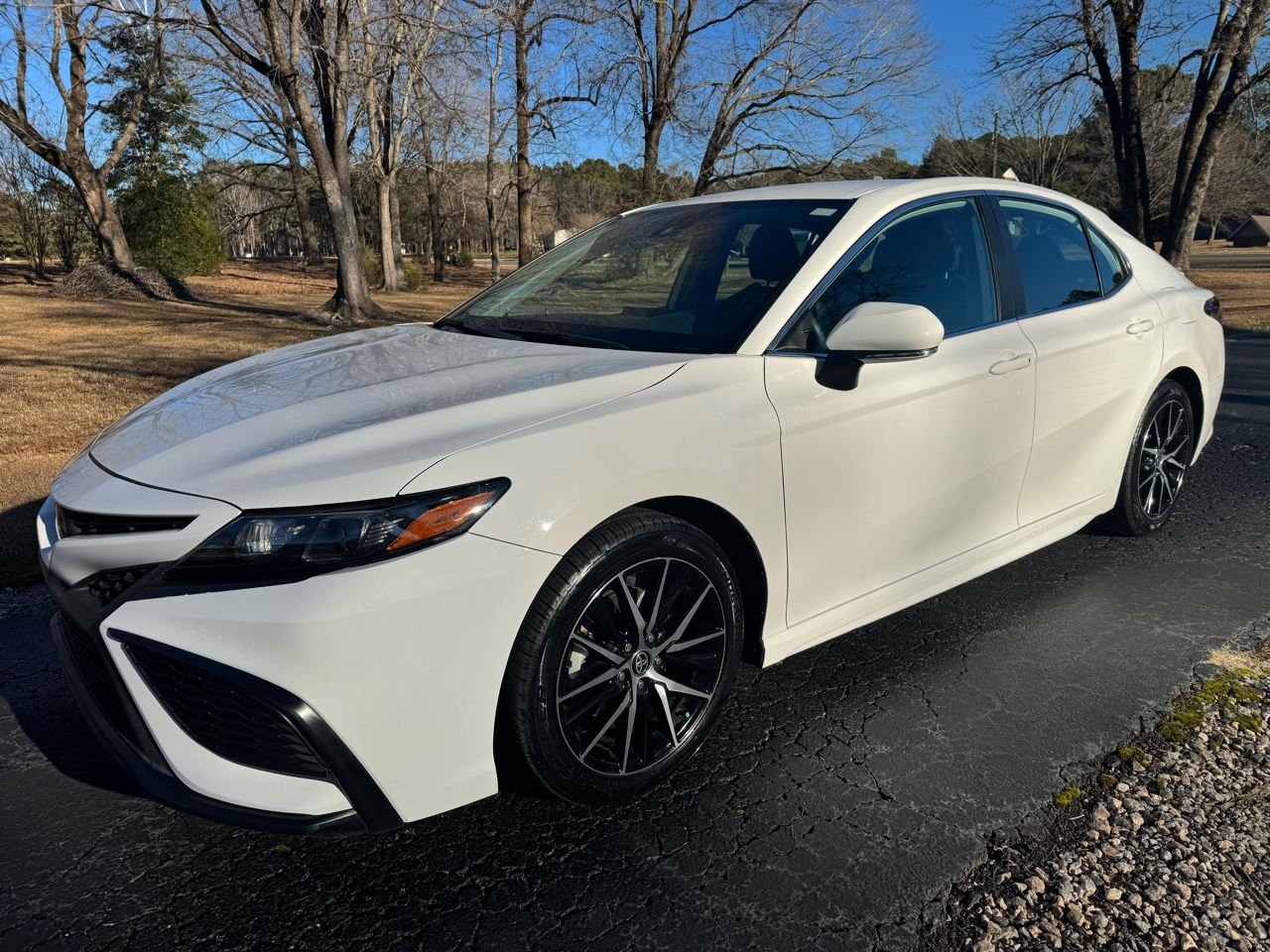 Toyota Camry SE Auto (Natl) 2022