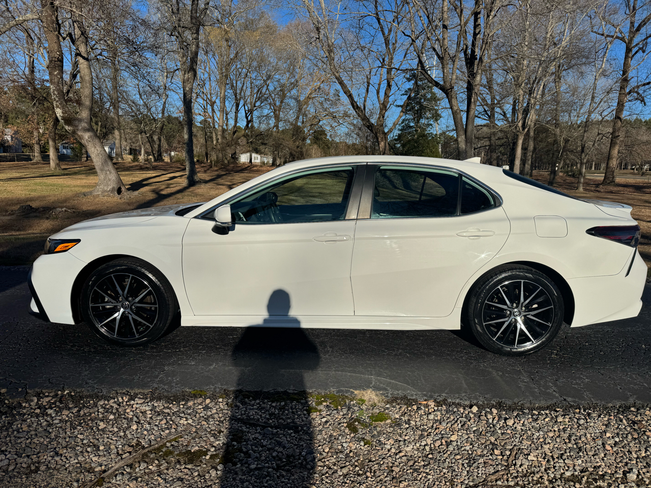 Toyota Camry SE Auto (Natl) 2022