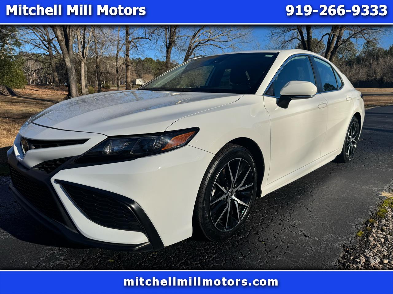 Toyota Camry SE Auto (Natl) 2022