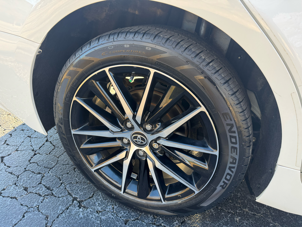 Toyota Camry SE Auto (Natl) 2022