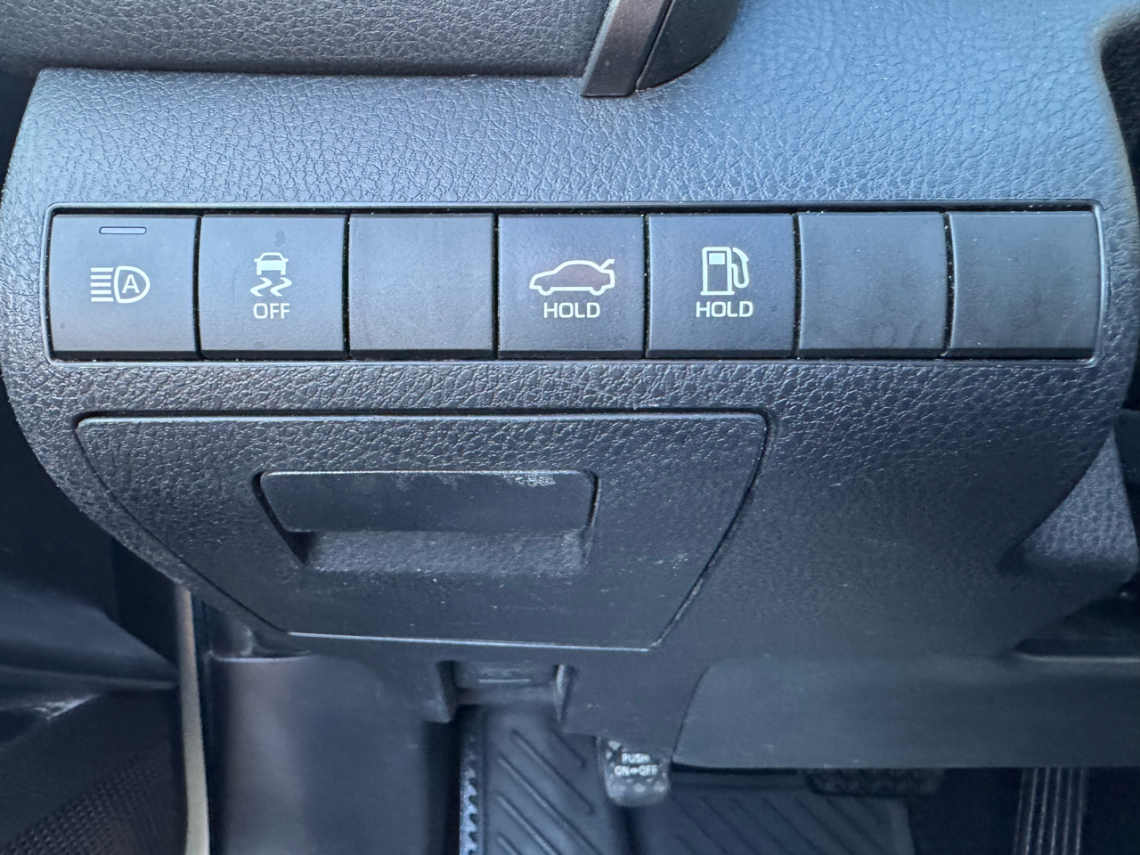 Toyota Camry SE Auto (Natl) 2022