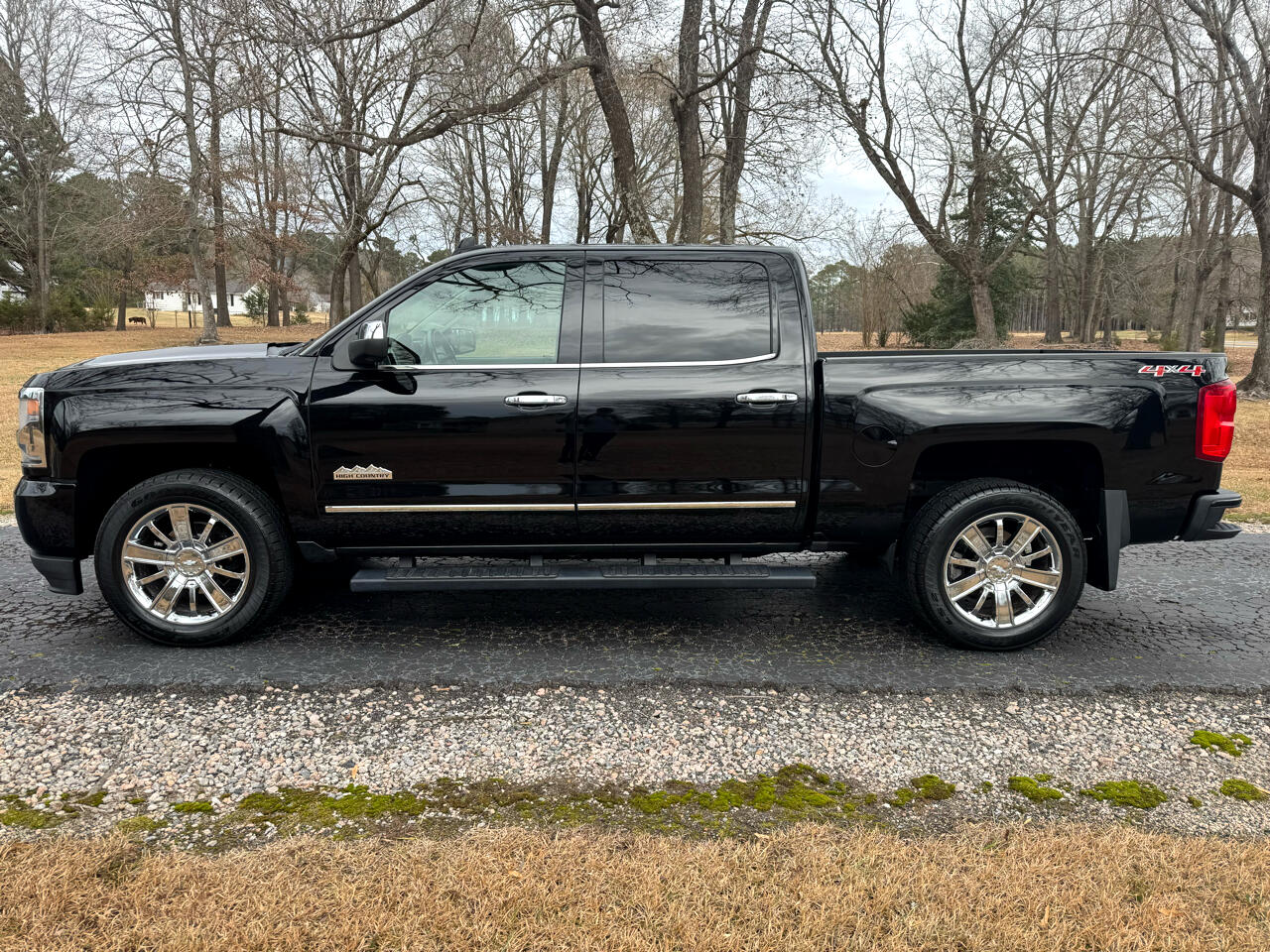 Chevrolet Silverado 1500 4WD Crew Cab 143.5" High Country 2016