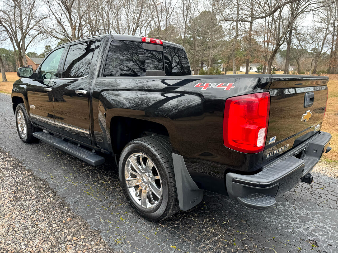 Chevrolet Silverado 1500 4WD Crew Cab 143.5" High Country 2016