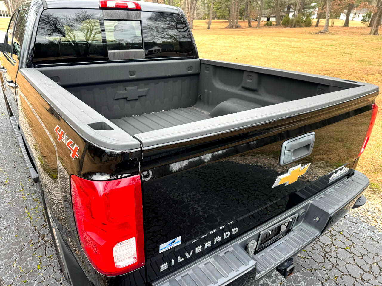 Chevrolet Silverado 1500 4WD Crew Cab 143.5" High Country 2016