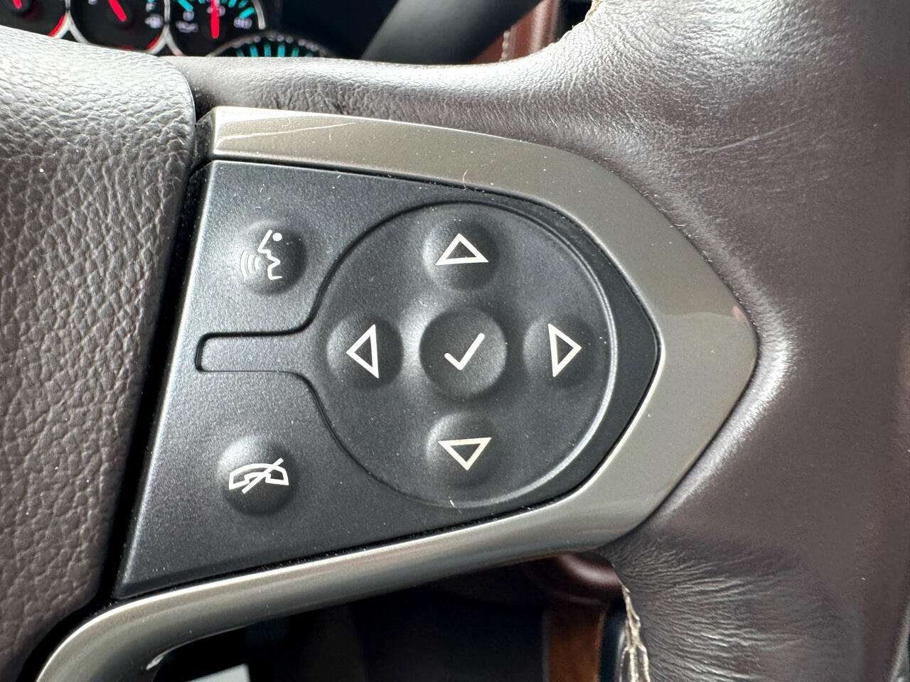 Chevrolet Silverado 1500 4WD Crew Cab 143.5" High Country 2016