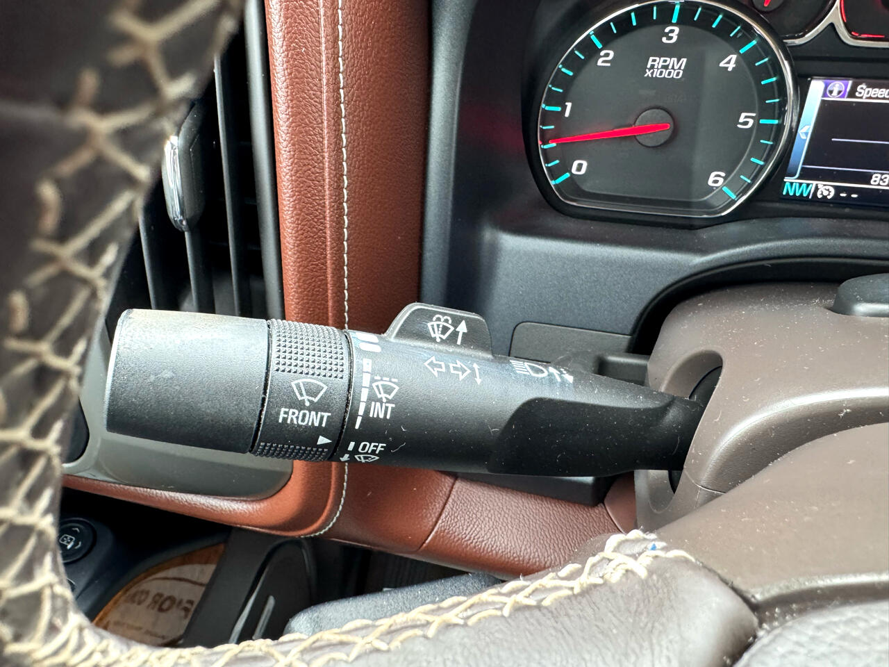 Chevrolet Silverado 1500 4WD Crew Cab 143.5" High Country 2016