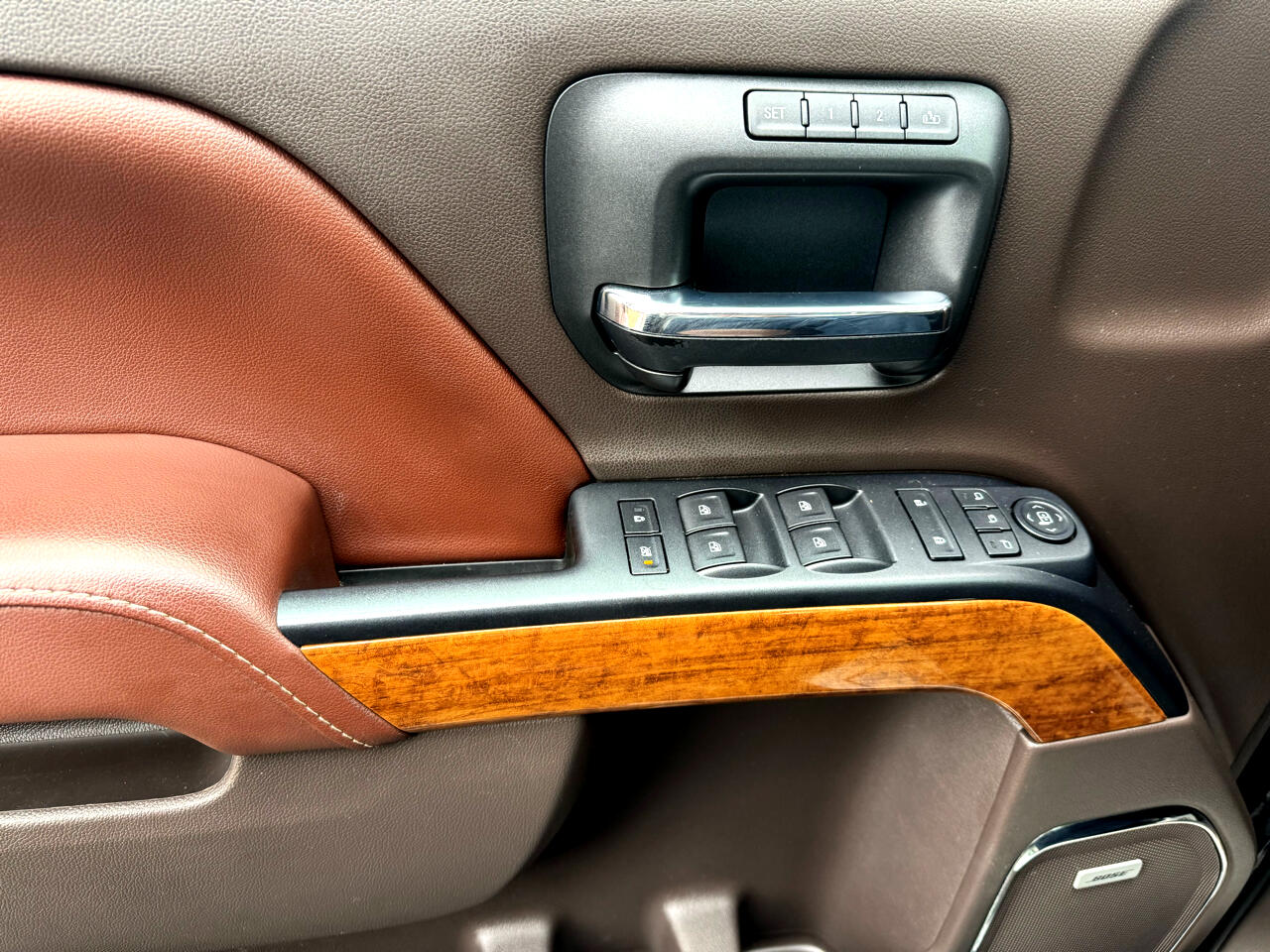 Chevrolet Silverado 1500 4WD Crew Cab 143.5" High Country 2016