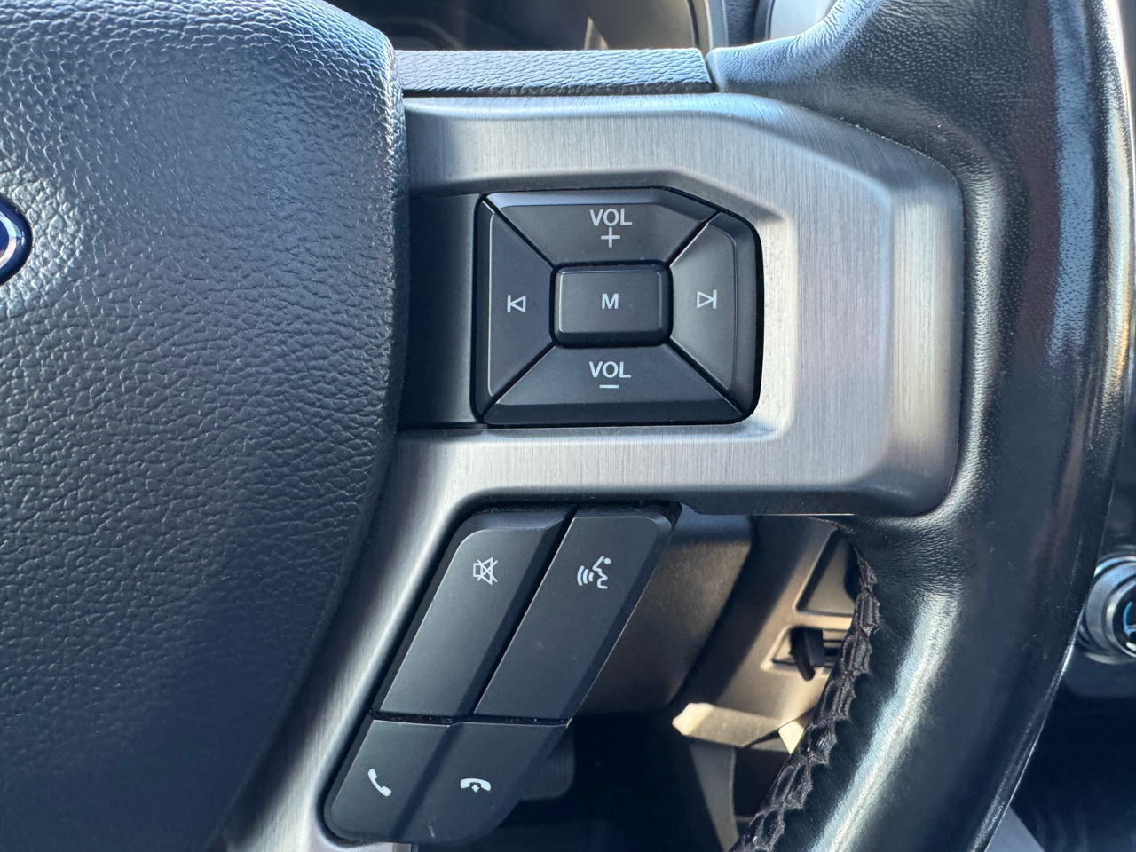 Ford F-150 Platinum 4WD SuperCrew 5.5' Box 2019