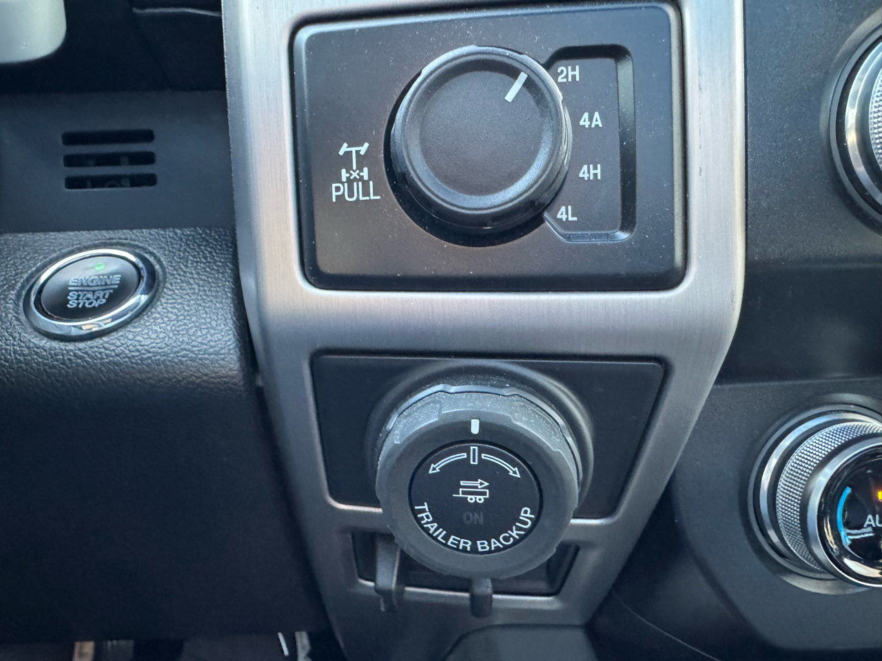 Ford F-150 Platinum 4WD SuperCrew 5.5' Box 2019