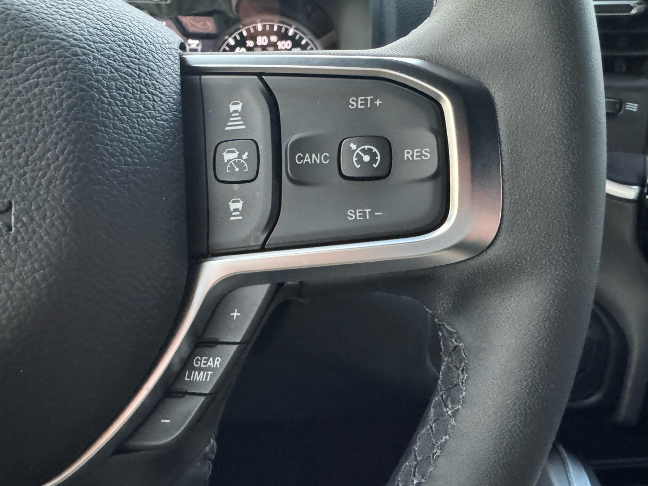 RAM 2500 Big Horn 4x4 Crew Cab 6'4" Box 2025