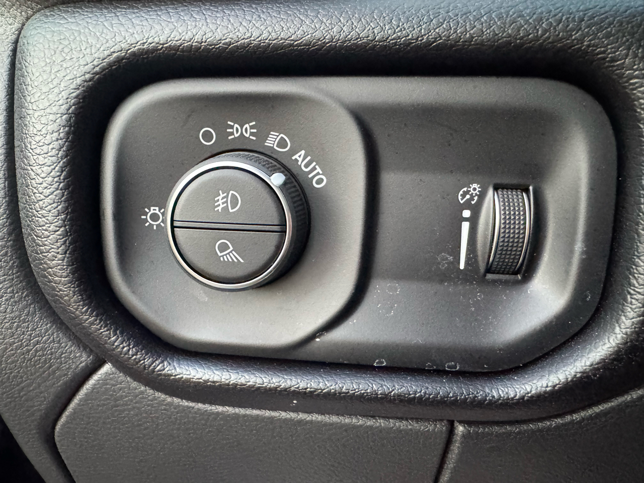 RAM 2500 Big Horn 4x4 Crew Cab 6'4" Box 2025