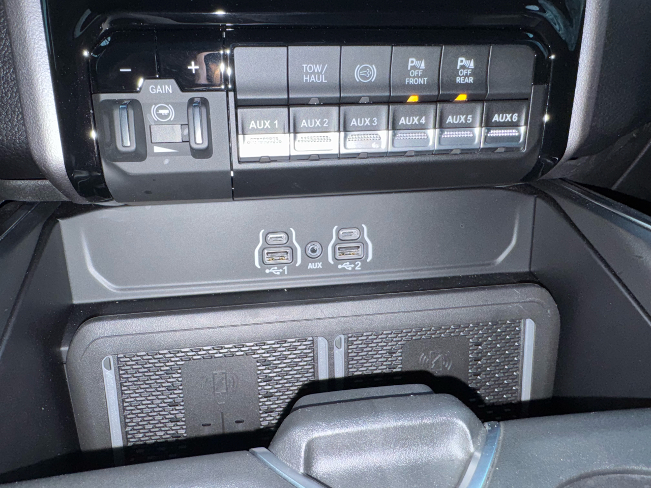 RAM 2500 Big Horn 4x4 Crew Cab 6'4" Box 2025