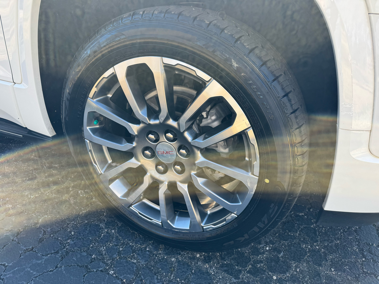 GMC Acadia FWD 4dr Denali 2022