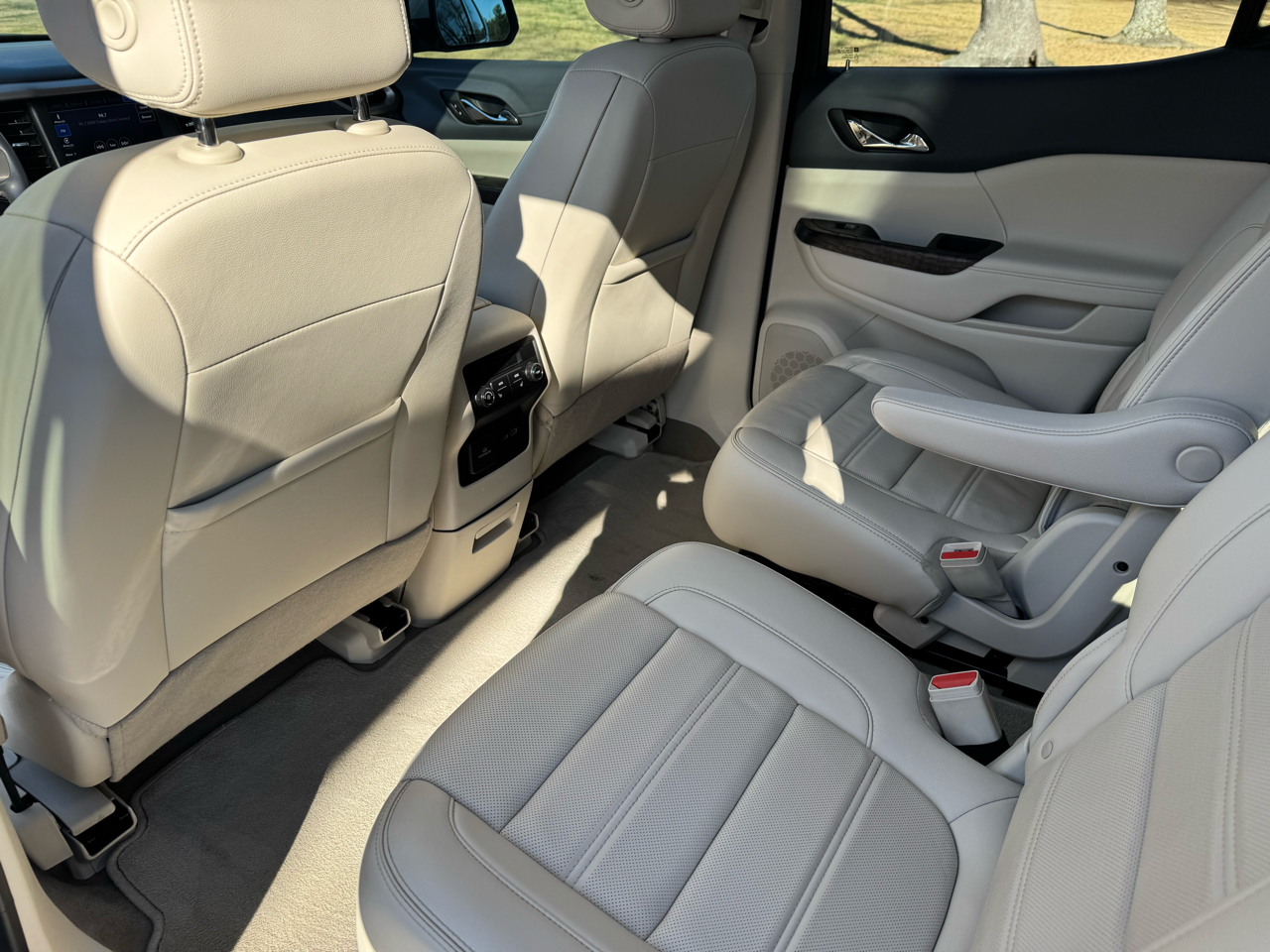 GMC Acadia FWD 4dr Denali 2022