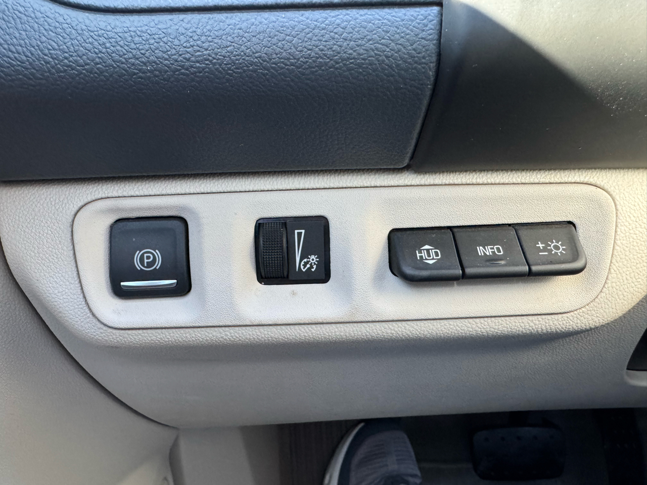 GMC Acadia FWD 4dr Denali 2022