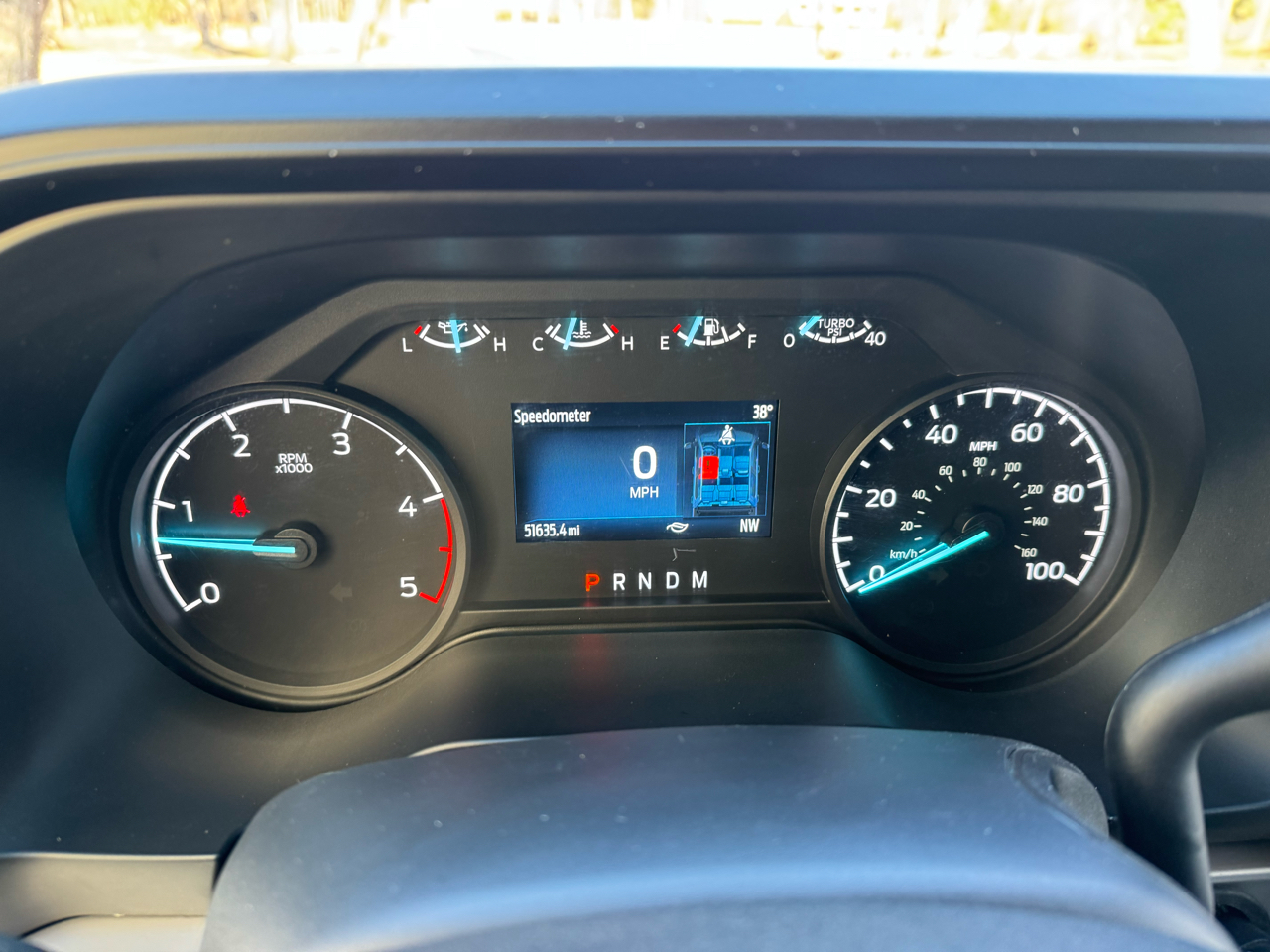 Ford Super Duty F-550 DRW XL 4WD Crew Cab 203" WB 84" CA 2024