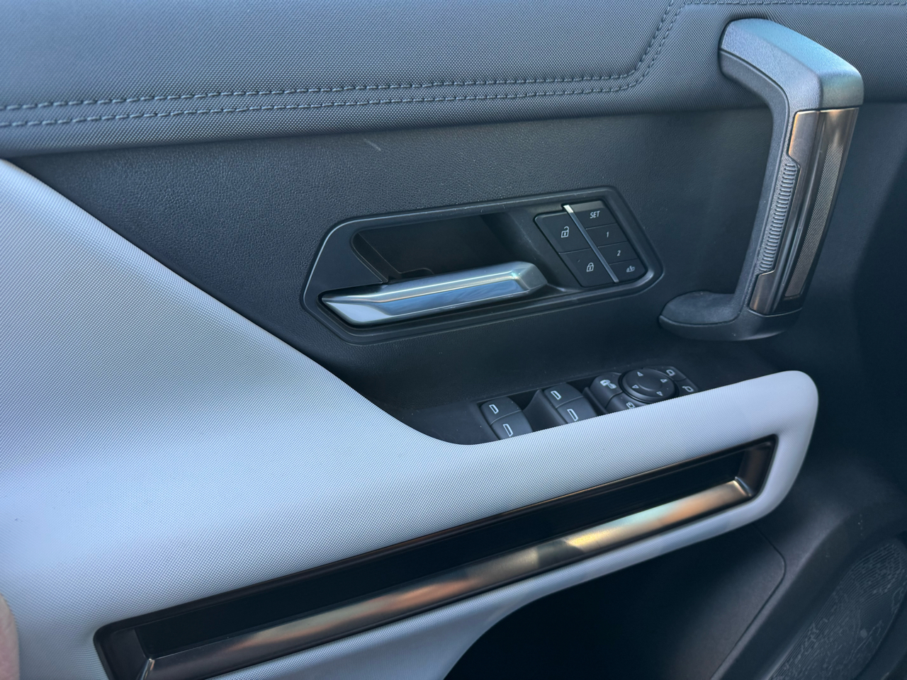 GMC HUMMER EV Pickup e4WD Crew Cab 3X 2024