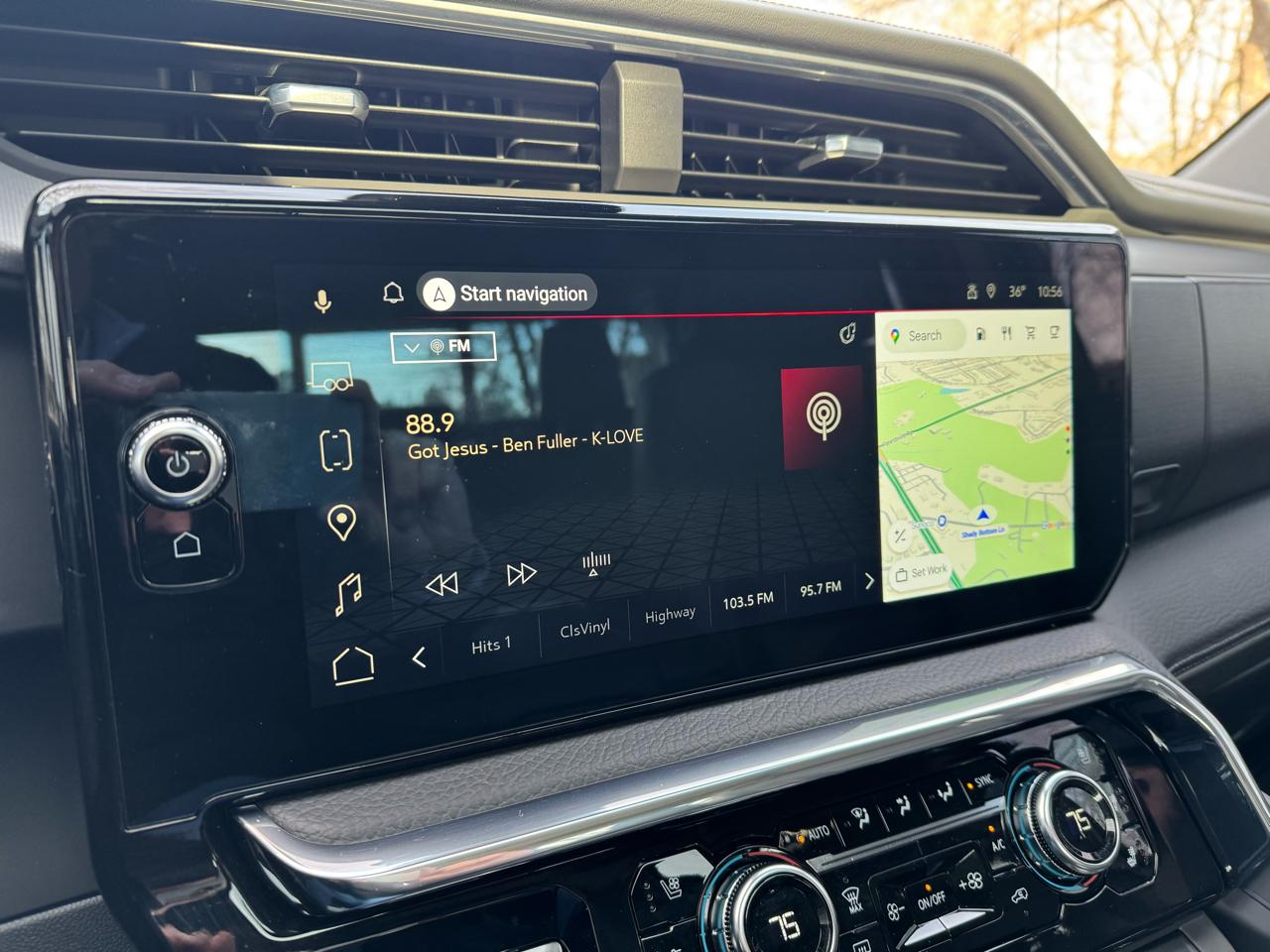 GMC Sierra 1500 4WD Crew Cab 147" Denali 2023